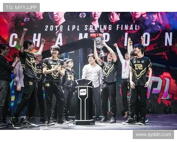 深入探讨RNG战队在王者荣耀中的团队协作与默契配合技巧